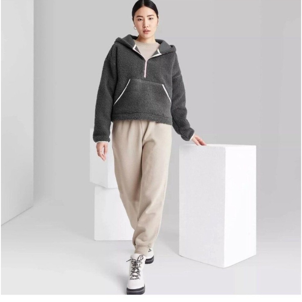 Wild Fable Women’s Sherpa Half Zip Cropped Hooded Sweatshirt - Picture 5 of 16